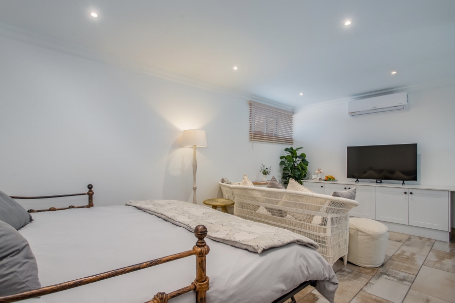 1 Bedroom Property for Sale in Franschhoek Western Cape